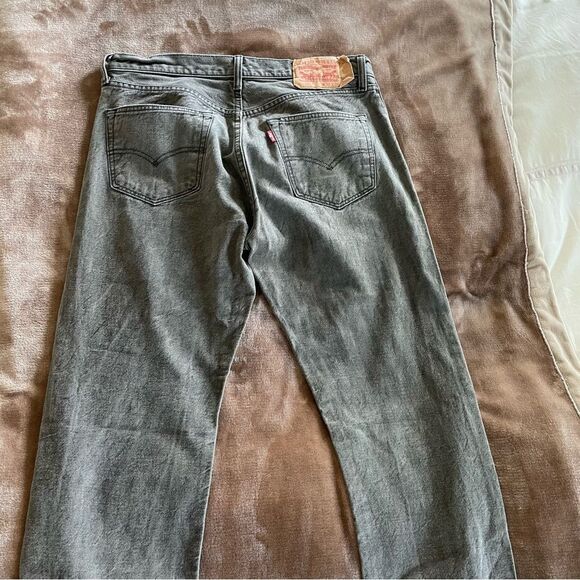 Levi Strauss & Co. Men's Gray Jeans Yellow Backing Button Fly Size 34/34 - Picture 12 of 12